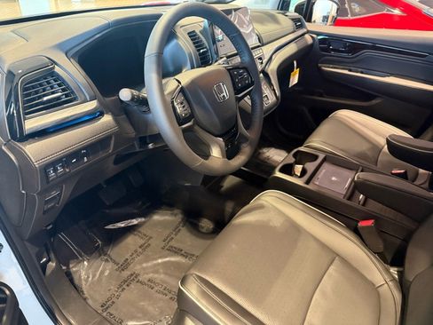 New 2026 Honda Odyssey Elite image 11