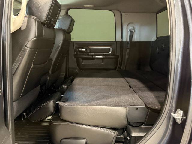 Used 2015 RAM 2500 Laramie w/ Convenience Group AWD/4WD image 10