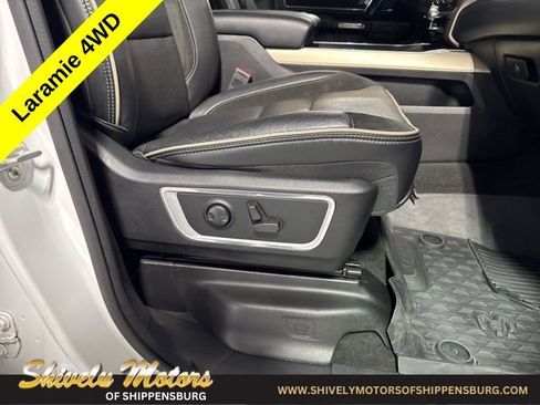 Used 2022 RAM 1500 Laramie AWD/4WD image 42