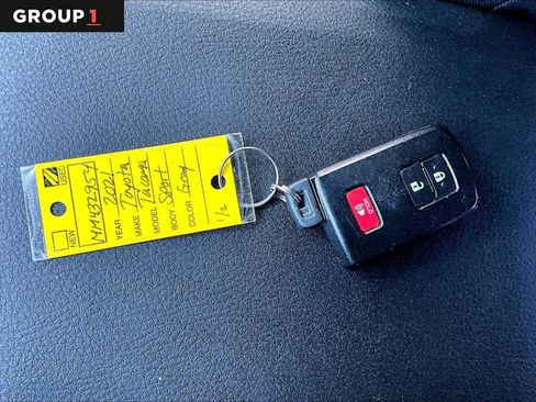 Used 2021 Toyota Tacoma TRD Sport image 15