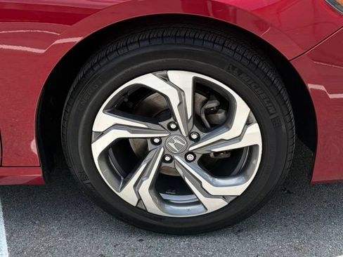 Used 2020 Honda Accord EX image 11