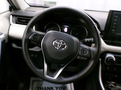 Used 2019 Toyota RAV4 XLE w/ Convenience Package AWD/4WD image 11