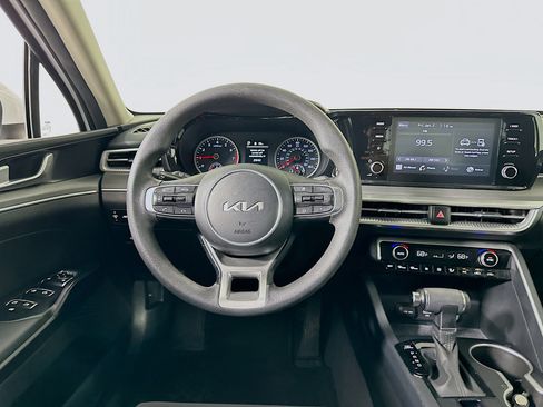 Used 2023 Kia K5 LXS image 17