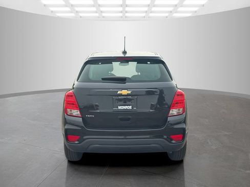 Used 2019 Chevrolet Trax LS FWD image 6