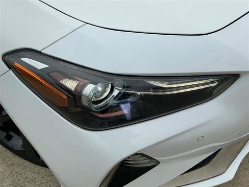 Used 2019 Genesis G70 2.0T Advanced w/ Sport Package image 19