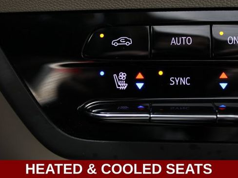 Used 2022 Buick Envision Avenir w/ Technology Package II FWD image 7