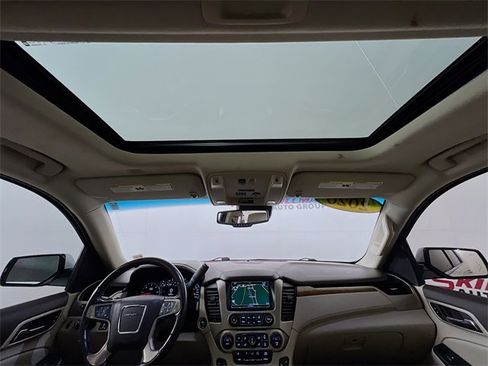 Used 2020 GMC Yukon Denali w/ Denali Ultimate Package image 25