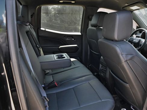 Used 2024 GMC Canyon Elevation w/ Elevation Premium Package RWD image 15