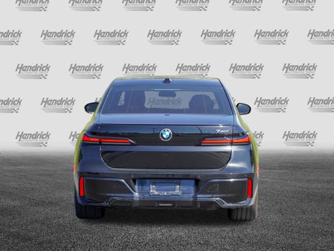 Certified 2023 BMW 740i RWD image 8