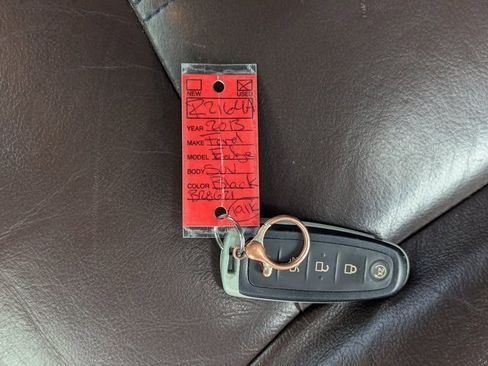 Used 2013 Ford Edge Limited image 35