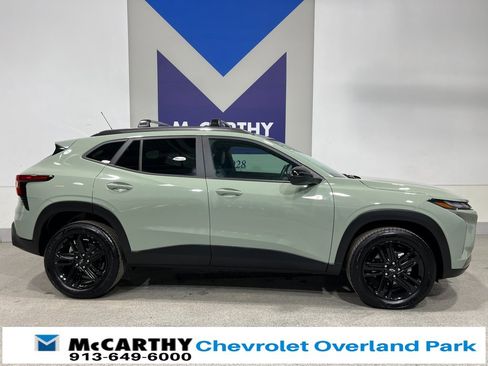 Used 2025 Chevrolet Trax ACTIV w/ Driver Confidence Package image 4