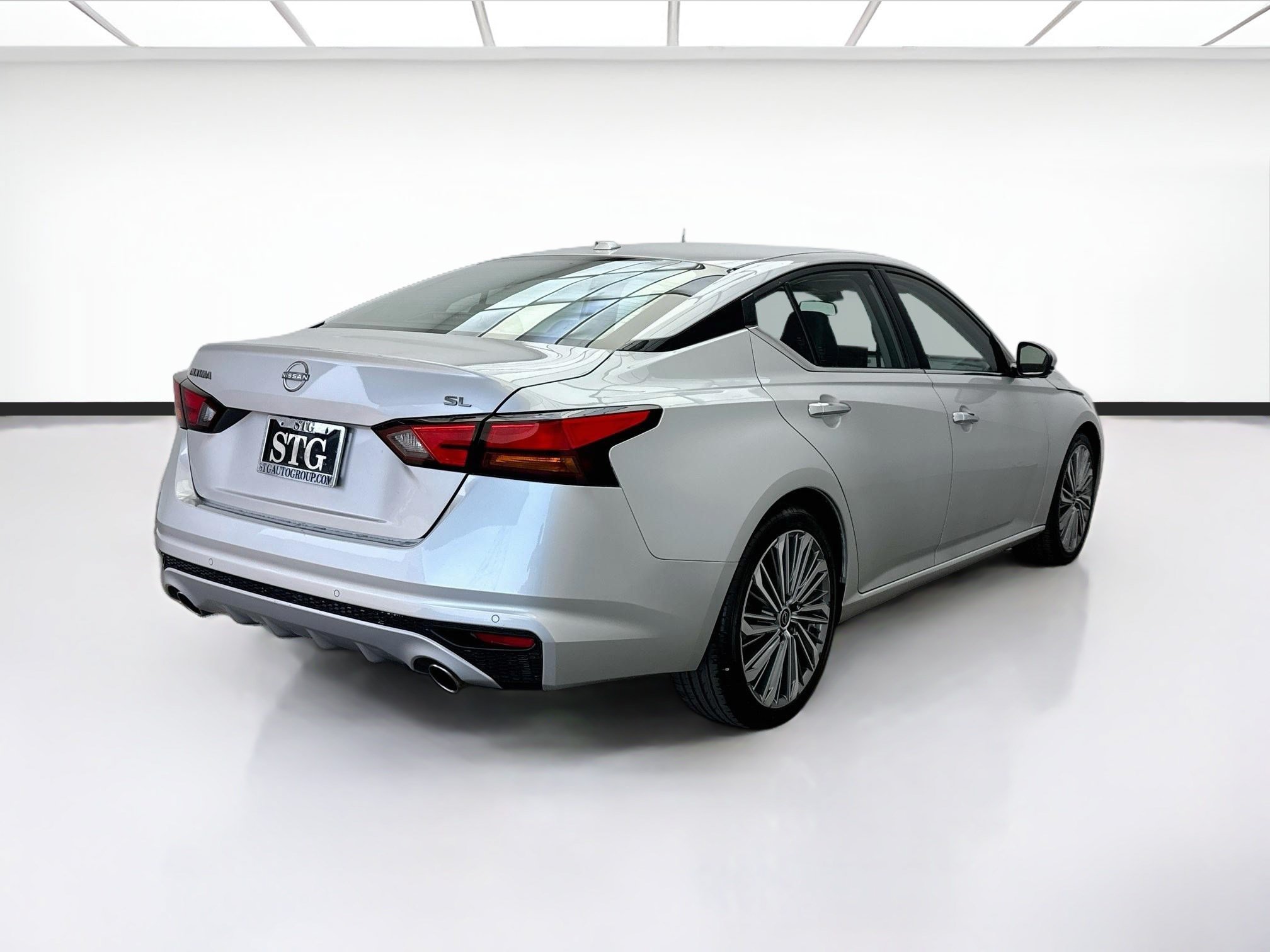 Used 2023 Nissan Altima 2.5 SL FWD image 4