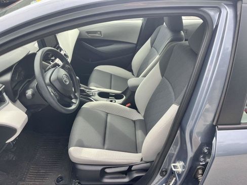 Used 2024 Toyota Corolla LE FWD image 11