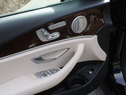 Certified 2022 Mercedes-Benz E 350 Sedan image 17