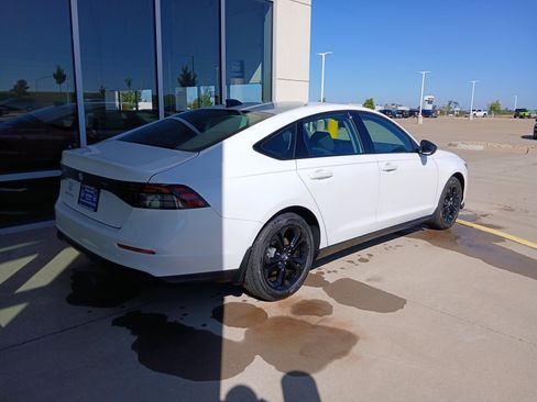 New 2025 Honda Accord LX image 6