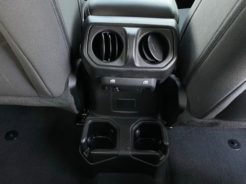 Used 2022 Jeep Gladiator Overland w/ LED Lighting Group image 37