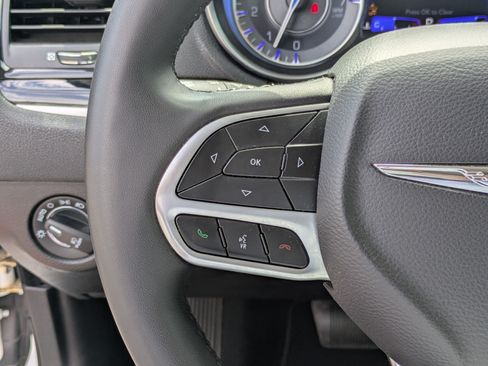 Used 2023 Chrysler 300 Touring L w/ Safetytec Plus Group RWD image 20