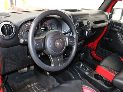 Used 2017 Jeep Wrangler Unlimited Sport image 18