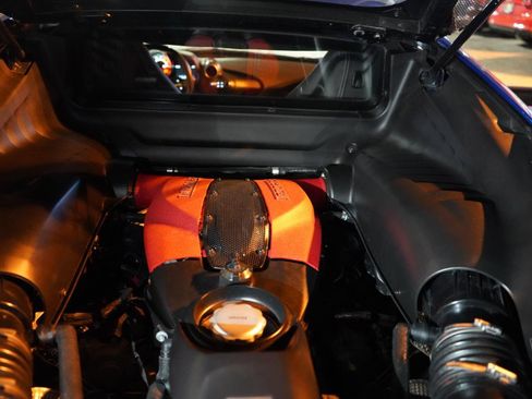 Used 2021 Ferrari F8 Tributo image 90