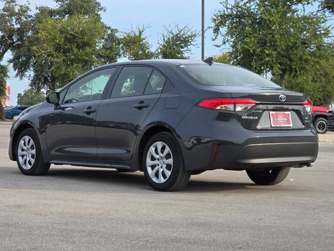 Certified 2025 Toyota Corolla LE FWD image 3