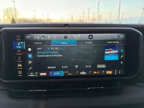 Used 2024 Jeep Gladiator Mojave w/ Convenience Group image 24