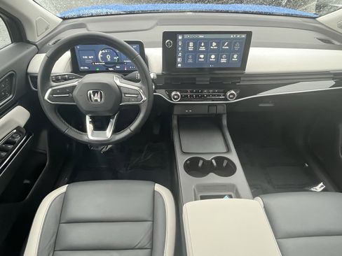 Used 2025 Honda Prologue Touring image 11