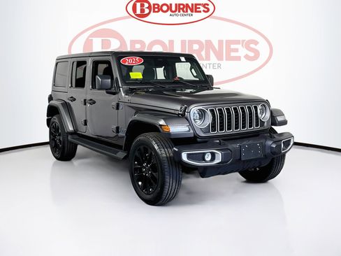Used 2025 Jeep Wrangler Unlimited Sahara AWD/4WD image 1