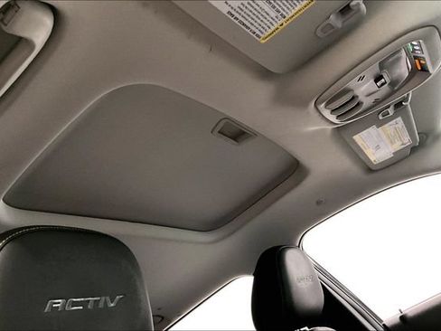 Used 2025 Chevrolet Trax ACTIV w/ Sunroof Package FWD image 20