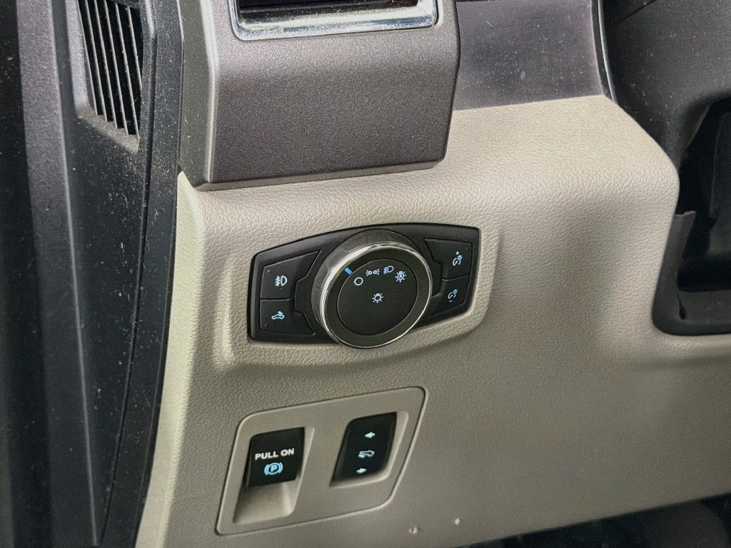 Used 2016 Ford F150 XLT w/ Equipment Group 301A Mid AWD/4WD image 13