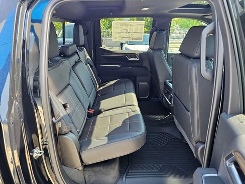 New 2026 Chevrolet Silverado 1500 High Country w/ Midnight Edition AWD/4WD image 12