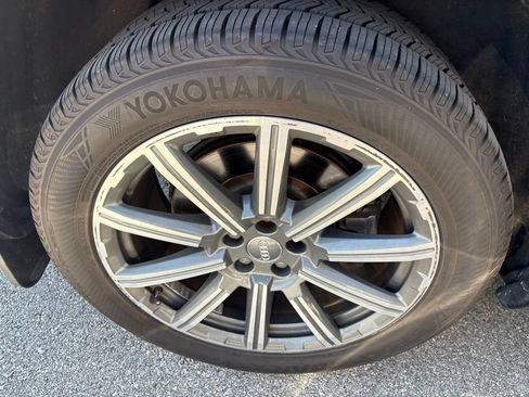 Used 2017 Audi Q7 2.0T Premium Plus w/ Premium Plus Package AWD/4WD image 18
