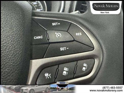 Used 2021 Jeep Cherokee Limited AWD/4WD image 19