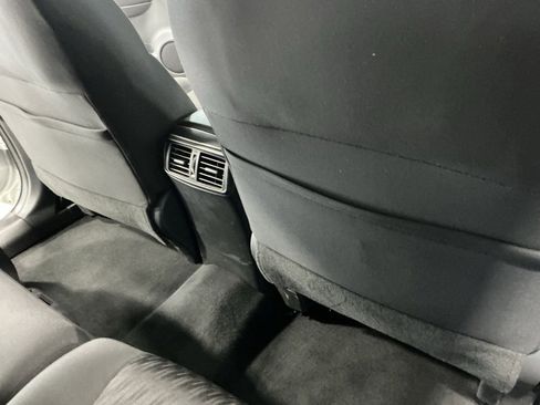 Used 2020 Nissan Rogue SV image 20