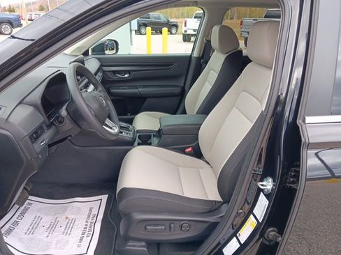 Used 2025 Honda CR-V EX image 6