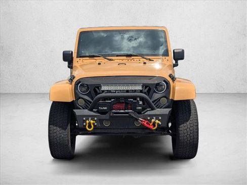 Used 2013 Jeep Wrangler Unlimited Sahara w/ Connectivity Group AWD/4WD image 2