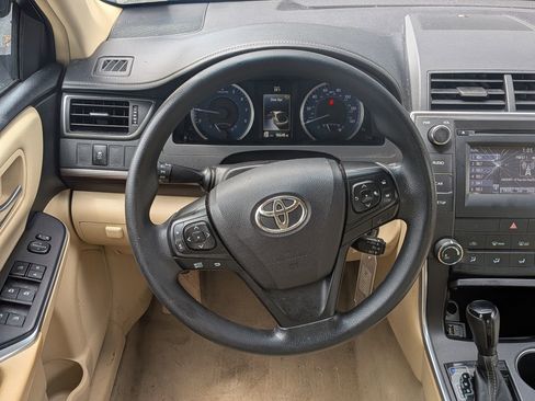 Used 2017 Toyota Camry LE FWD image 20