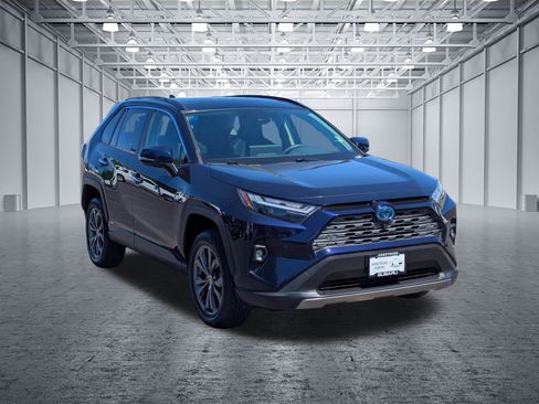 Used 2024 Toyota RAV4 Limited w/ Advanced Technology Package AWD/4WD image 7