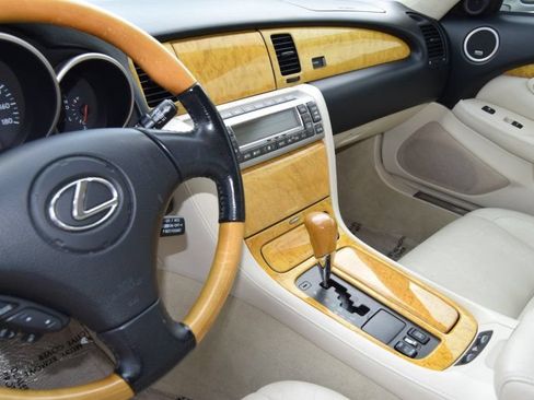 Used 2003 Lexus SC 430 Convertible RWD image 24