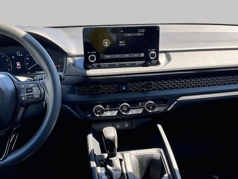 Used 2025 Honda Accord LX image 6