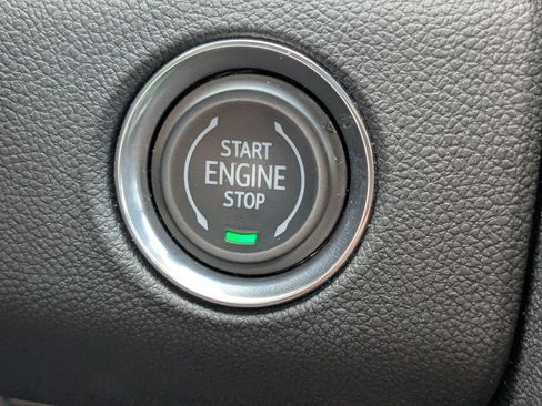 Used 2025 GMC Acadia Elevation FWD image 27