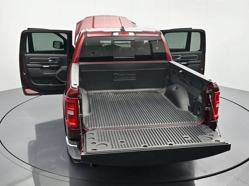 Used 2025 RAM 1500 Laramie AWD/4WD image 45