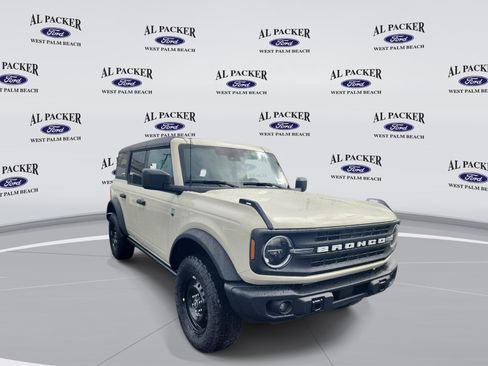 New 2026 Ford Bronco Big Bend w/ Black Diamond Package AWD/4WD image 7