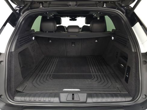 Used 2024 Land Rover Range Rover Sport SE image 6