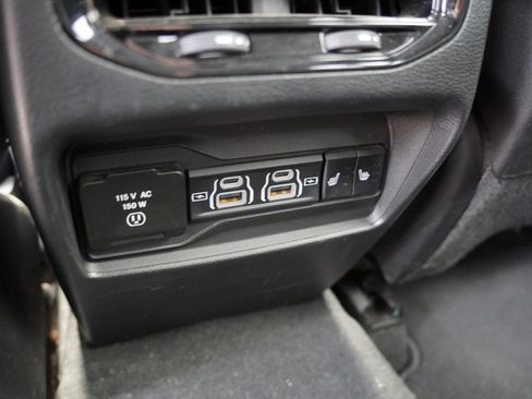 Certified 2023 Jeep Grand Cherokee Limited AWD/4WD image 4