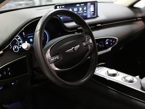 Used 2025 Genesis GV70 2.5T image 7