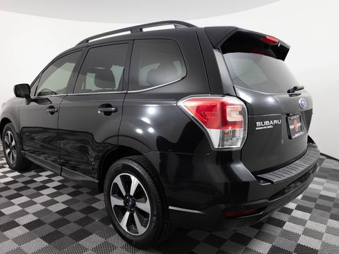 Used 2018 Subaru Forester 2.5i Limited AWD/4WD image 4