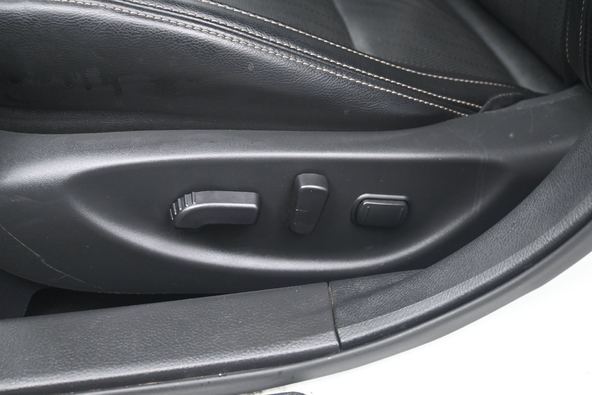 Used 2023 Nissan Maxima SV w/ Floor Mat Group FWD image 22