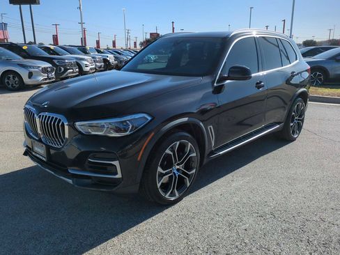 Used 2022 BMW X5 xDrive40i w/ Executive Package image 4