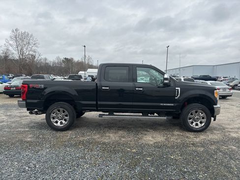 Used 2017 Ford F250 Lariat w/ Lariat Ultimate Package image 6