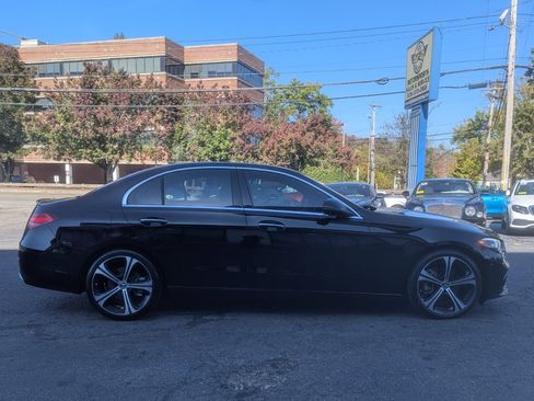 Used 2022 Mercedes-Benz C 300 C 300 Sedan w/ Exclusive Trim Package image 6